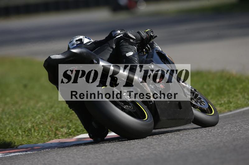 Archiv-2023/74 28.09.2023 Speer Racing ADR/Gruppe rot/backside